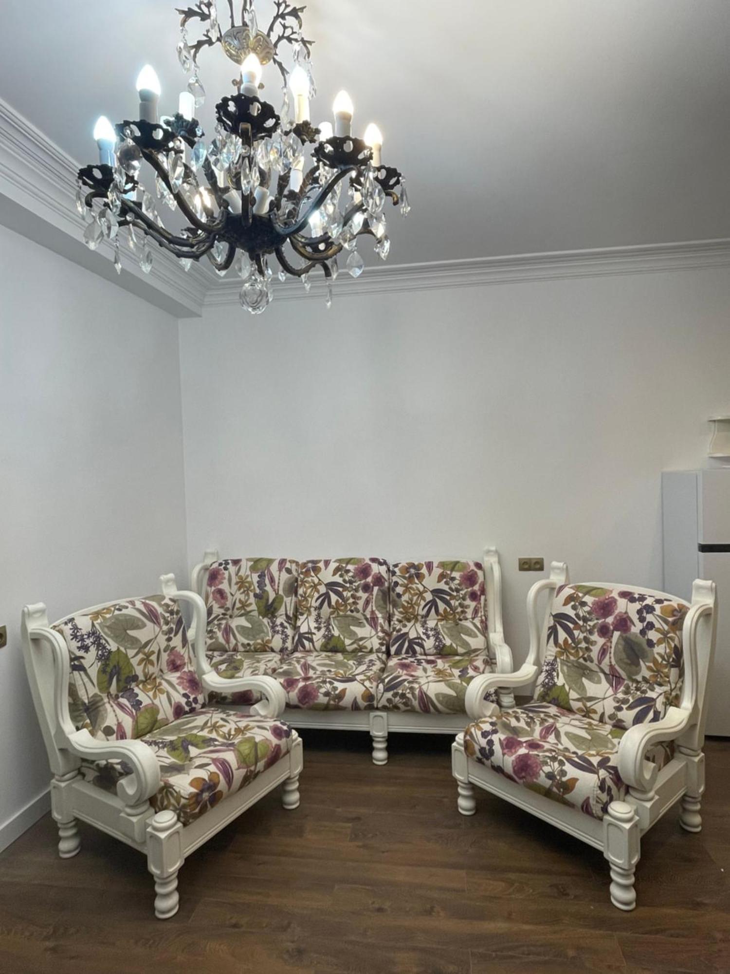 Picasso Apartment Kutaisi Ngoại thất bức ảnh
